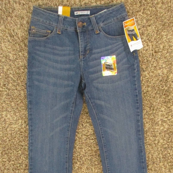 Lee Jeans Women's 6 Dark Wash Straight Leg Perfect Fit Shapetastic Stretch Denim - Picture 3 of 10